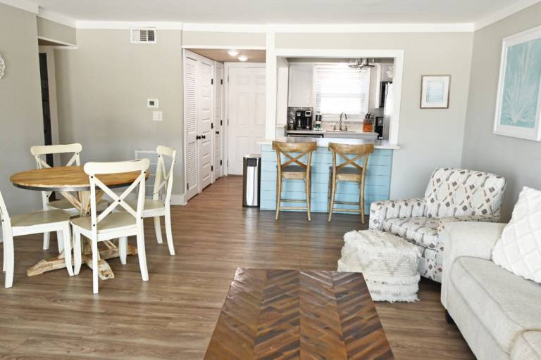 Sandpiper Cove Unit 1147 2-Bedroom/2-Bathroom With FREE Beach Service! — photo 3