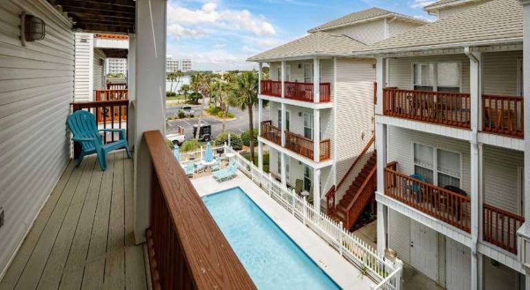 Beautiful vacation home with pool | Close to the beach | Pet-friendly — photo 5