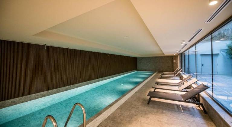 Apartment with terrace & pool — photo 2