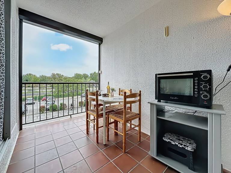 Fully equipped apartment with pool | Pet-friendly — photo 2