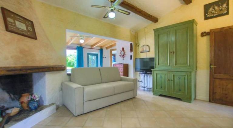 Vacation home with patio, BBQ & garden | Beach nearby | Pet-friendly — photo 2