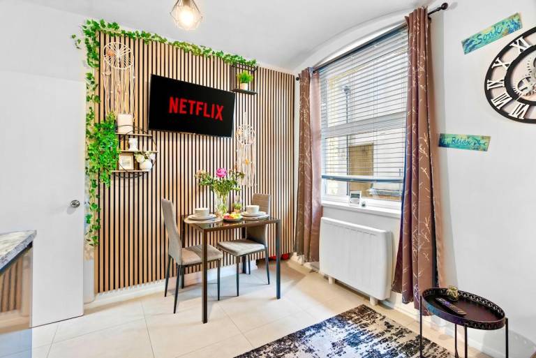 Brighton Flat Near Beach Walk to Seafront & Lanes in Brighton