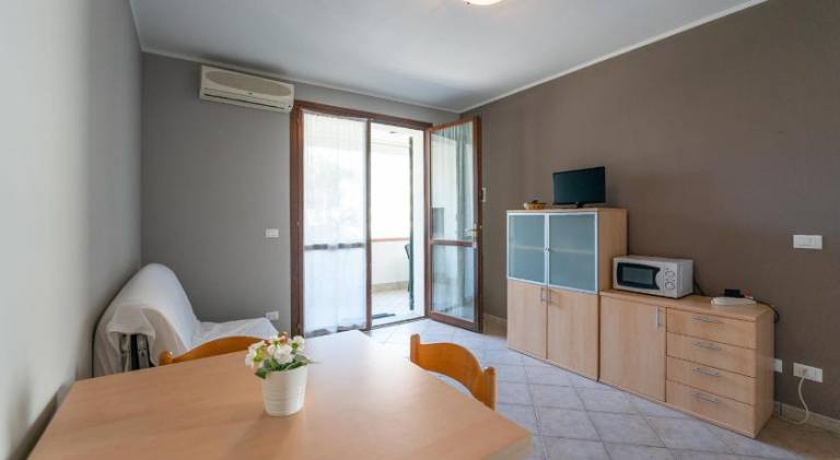 Serviced apartment with garden & grill | Beach nearby | Pets are welcome — photo 2