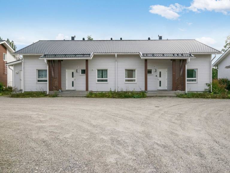 Vacation home with patio & sauna | Nature view | Pet-friendly in Sotkamo