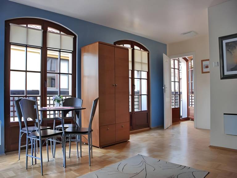 Holiday apartment with patio — photo 3