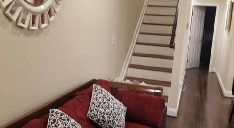 Beautiful New 4 Bedroom 3 Bath Family Home Or 1 BR Apt Nr Howard U Downtown NW DC — photo 4