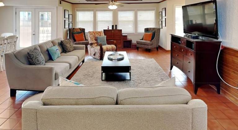 Coastal Hideaway — photo 3