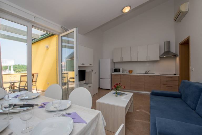 Wonderful apartment with yard | Pets are welcome — photo 4