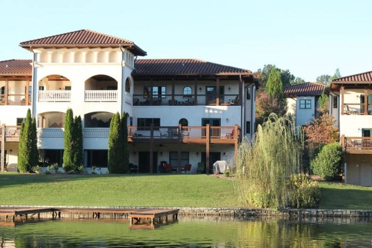 Villa  Eatonton