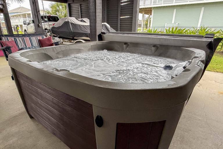 Retreat w/ Hot Tub & Fenced Yard: Walk to Beach — photo 2