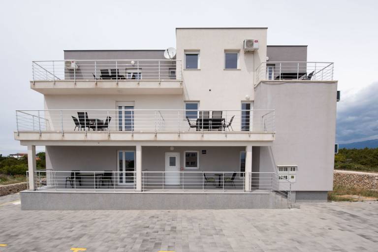 Apartment Novalja