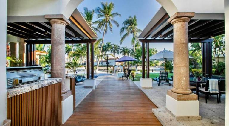Villa with jacuzzi & pool | Close to the beach | Pets are welcome — photo 5