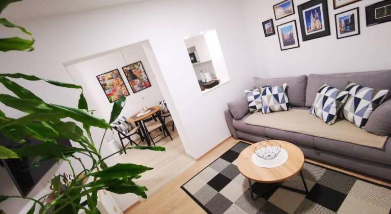 BRAND NEW place in heart of Zagreb, big terrace in Zagreb