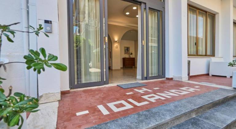 HOTEL JOLANDA — photo 2