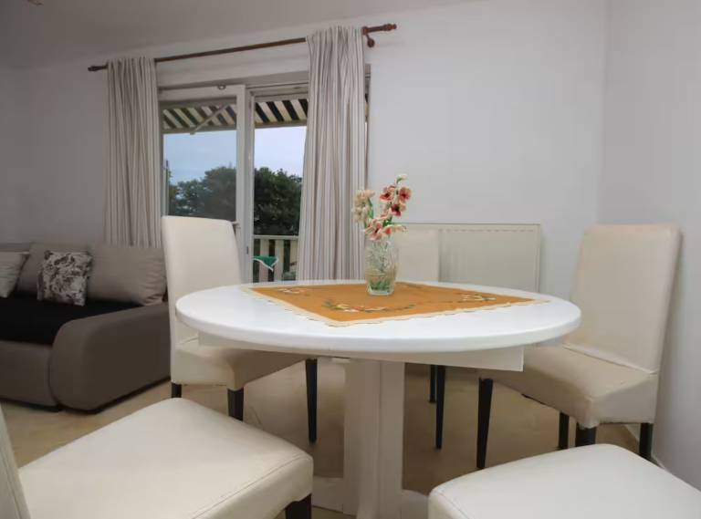 Rental apartment with terrace — photo 4