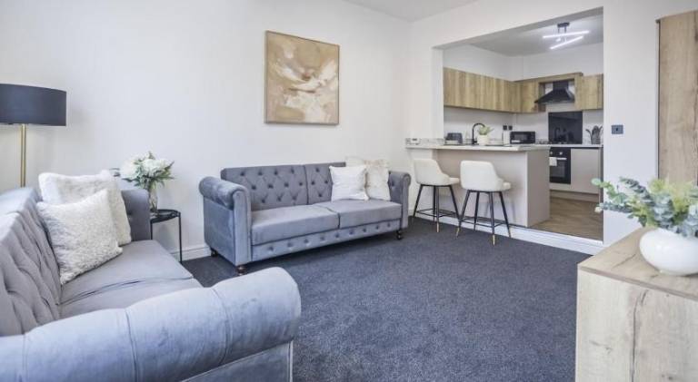 Holiday apartment with 2 rooms for 8 persons in Birmingham