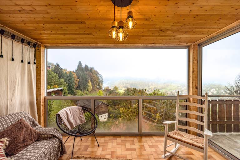 Apartment 'L'alpette' with Mountain View, Private Terrace and Wi-Fi in Combloux