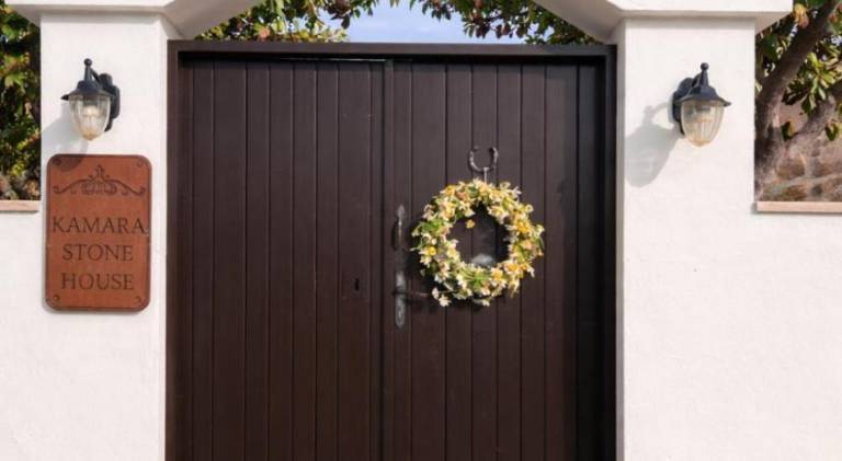 House with patio, yard & grill in Kissamos
