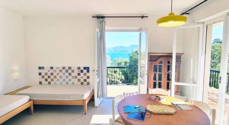 Serviced apartment with garden & patio | Close to the beach | Pets allowed — photo 2
