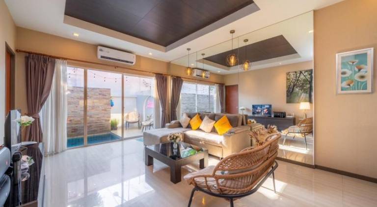 Villa with pool | Pet-friendly — photo 2