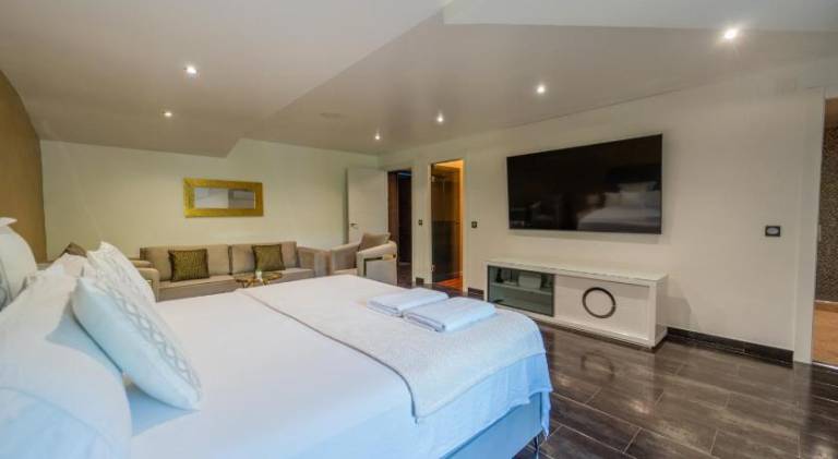 Fully equipped pleasant villa with sauna, terrace & private pool | Pet-friendly — photo 2