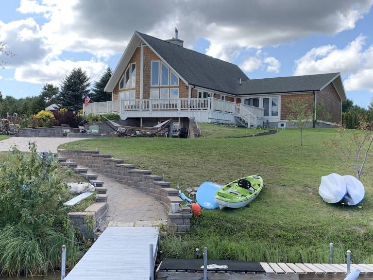 House Mullett Lake