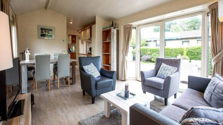 Wunderschönes Ferienhaus mit Pool, Whirlpool und Terrasse | Hunde erlaubt