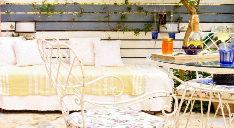 Pleasant serviced apartment with yard & patio | Beach nearby | Pets are welcome — photo 2