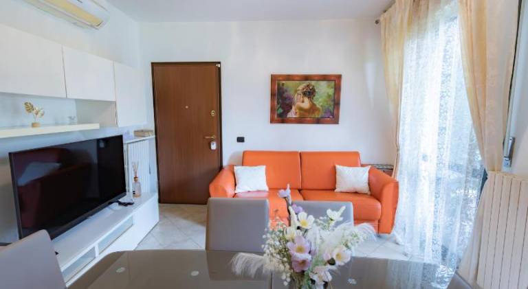 Rental apartment with 2 rooms for 11 persons — photo 2