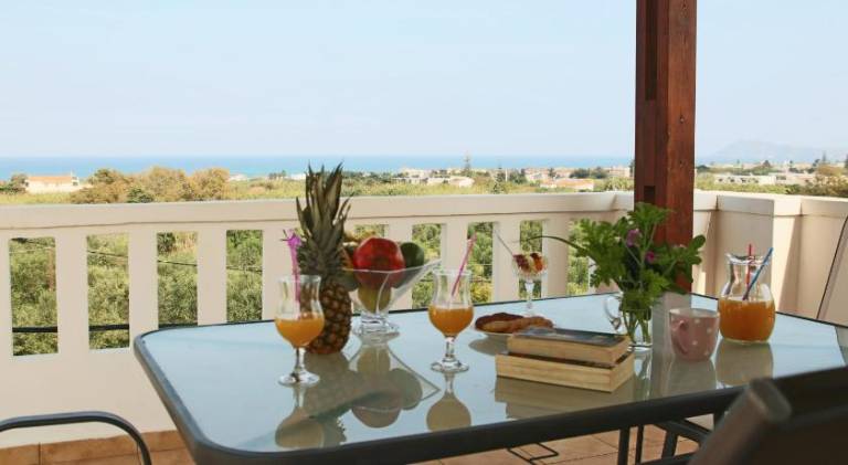 Villa with private pool, garden & barbeque | Suitable for remote work — photo 3