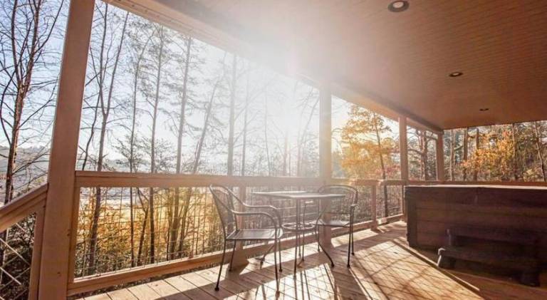 House with jacuzzi — photo 4