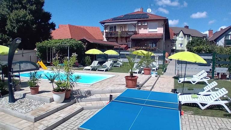 Apartman  Kertváros