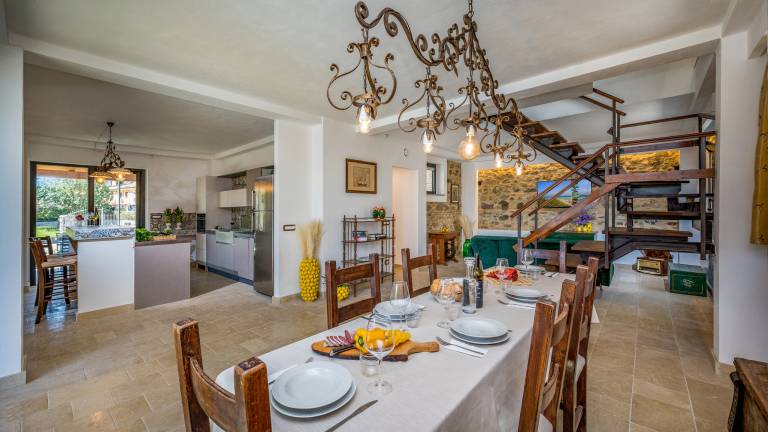 Children-friendly charming villa with garden, private pool & terrace | Pool view | Dogs allowed — photo 4