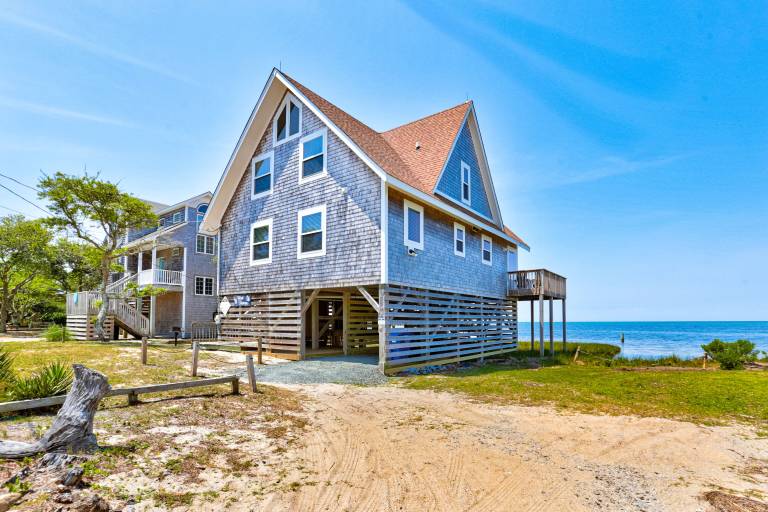 House Hatteras