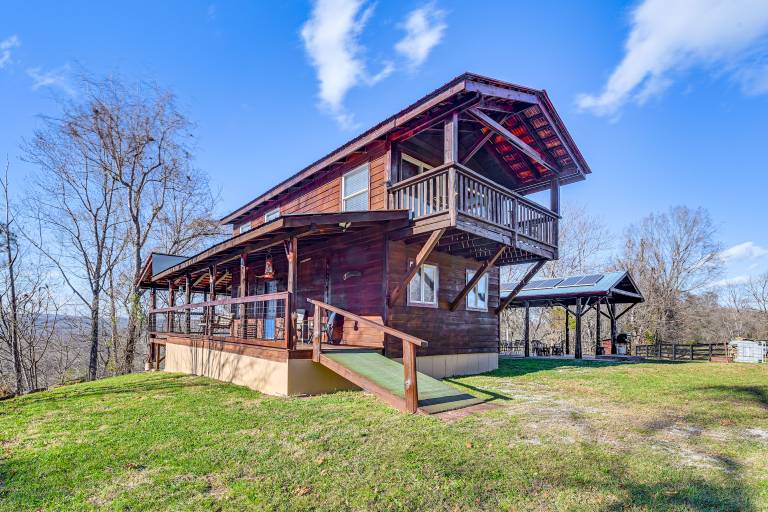 Peaceful ‘Mountain Cabin’ w/ Views in Williamsburg in Kent, KY