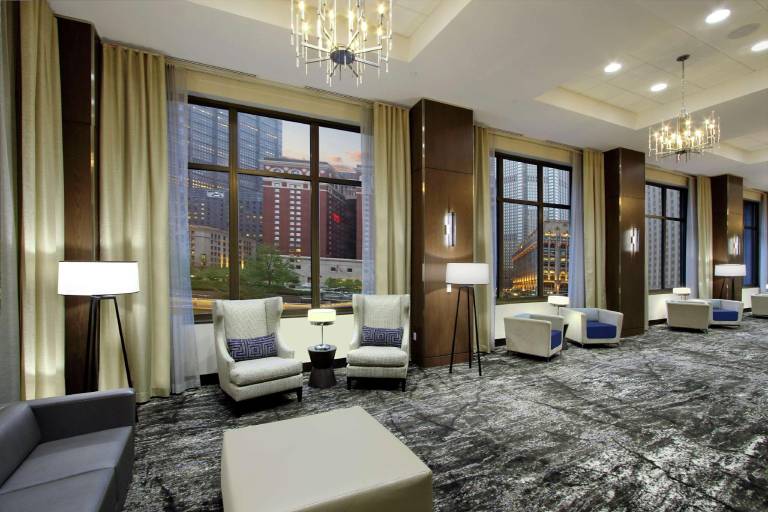 Embassy Suites by Hilton Pittsburgh Downtown — photo 2