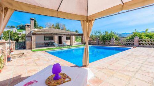 Villa Tolox