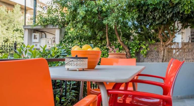 Rental apartment with garden & terrace — photo 4