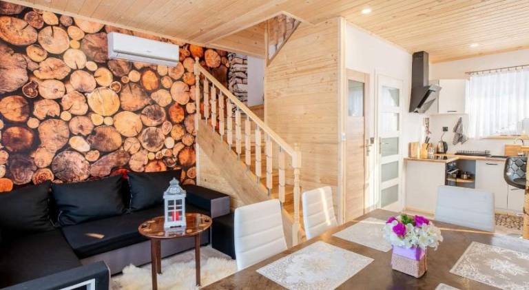 Chalet with jacuzzi & sauna | Pets are welcome — photo 2