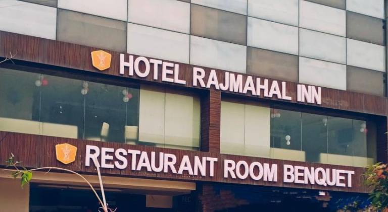 HOTEL RAJMAHAL INN