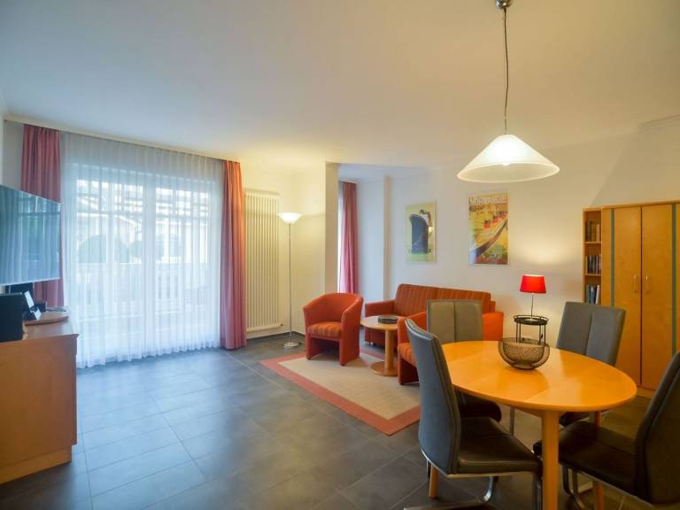 Ferienwohnung mit 1 Schlafzimmer und Balkon — photo 3