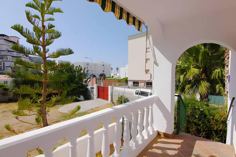 Children-friendly vacation home with fast internet | City view | Beach nearby | Perfect for remote work | Dogs allowed — photo 2