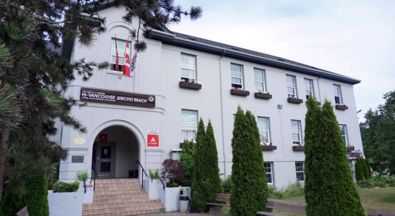 HI Vancouver Jericho Beach Hostel