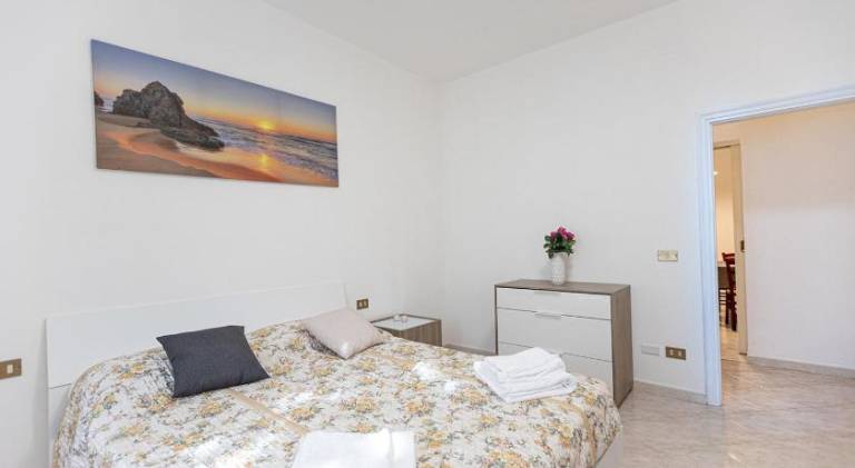 Rental apartment with patio & garden in Campiglia Marittima