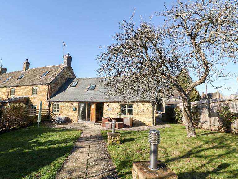 House Kingham