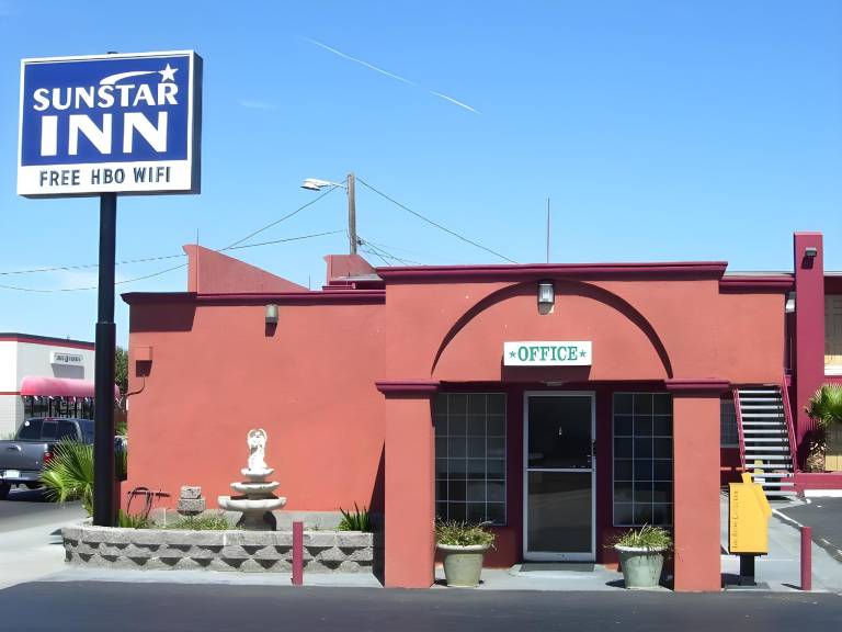 Sunstar Inn Los Banos near I-5 in Merced, CA