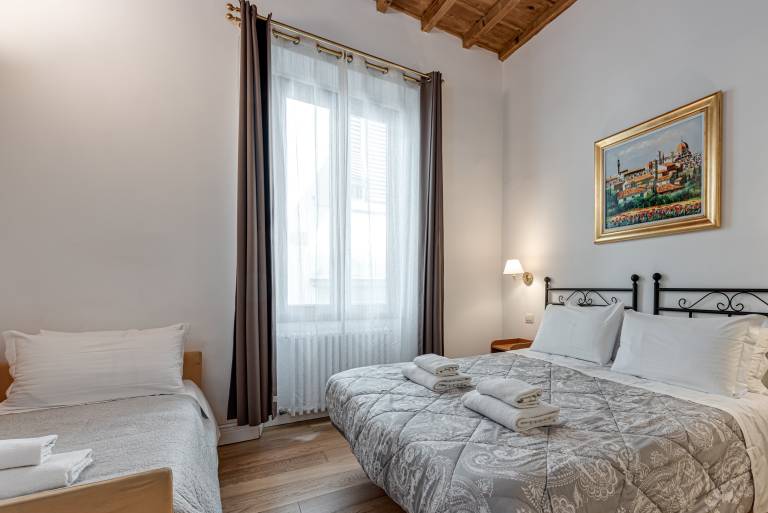 Apartment 'Your House At The Duomo' with Wi-Fi and Air Conditioning — photo 3