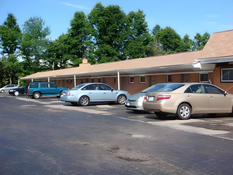 Budget Lodge Newton Falls