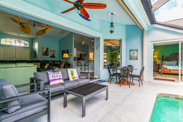 Child-friendly nice vacation home with private pool, hot tub & barbeque | Dogs allowed — photo 4