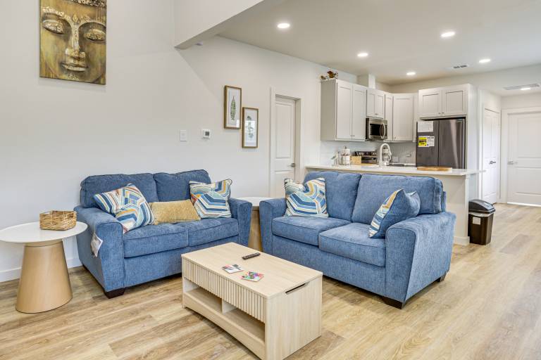 Great for Travel Nurses 2BR East Dallas Townhome